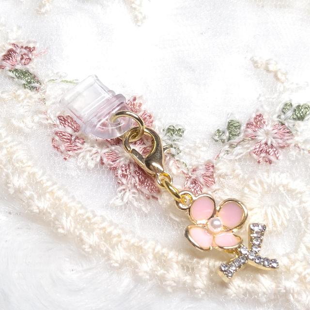 ハンドメイド☆コネクターキャップ☆type-C専用☆ピンクお花 < 女性ファッション ハンドメイド☆コネクターキャップ☆type-C専用☆ピンクお花 < 女性ファッションの