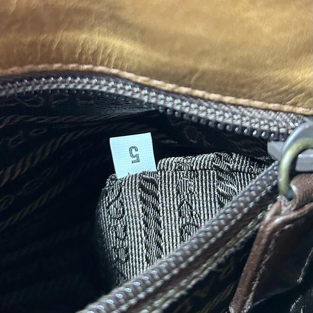 PRADA プラダ レザー プラスチックチェーン ハンドバッグ G金具 ライトブラウン < ブランド PRADA プラダ レザー プラスチックチェーン ハンドバッグ G金具 ライトブラウン < ブランドの