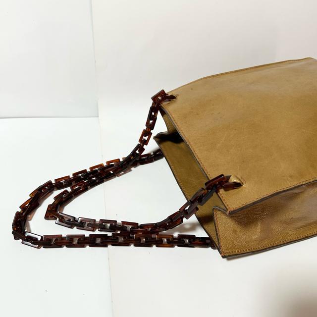 PRADA プラダ レザー プラスチックチェーン ハンドバッグ G金具 ライトブラウン < ブランド PRADA プラダ レザー プラスチックチェーン ハンドバッグ G金具 ライトブラウン < ブランドの