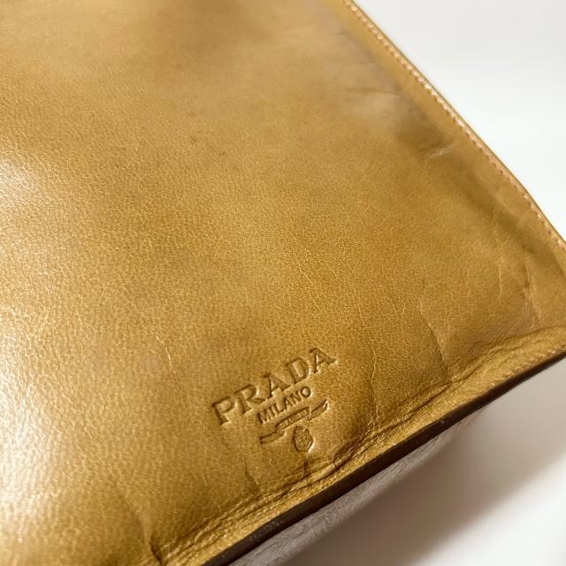 PRADA プラダ レザー プラスチックチェーン ハンドバッグ G金具 ライトブラウン < ブランド PRADA プラダ レザー プラスチックチェーン ハンドバッグ G金具 ライトブラウン < ブランドの