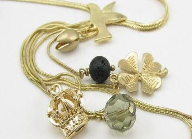 新品 ゴスロリアンティーク調鳥王冠クローバーネックレス < 女性アクセサリー/時計  新品 ゴスロリアンティーク調鳥王冠クローバーネックレス < 女性アクセサリー/時計の