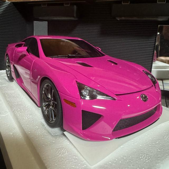 未展示品 オートアート 1/18 レクサス LFA PASSIONATE PINK < ホビー  未展示品 オートアート 1/18 レクサス LFA PASSIONATE PINK  < ホビーの