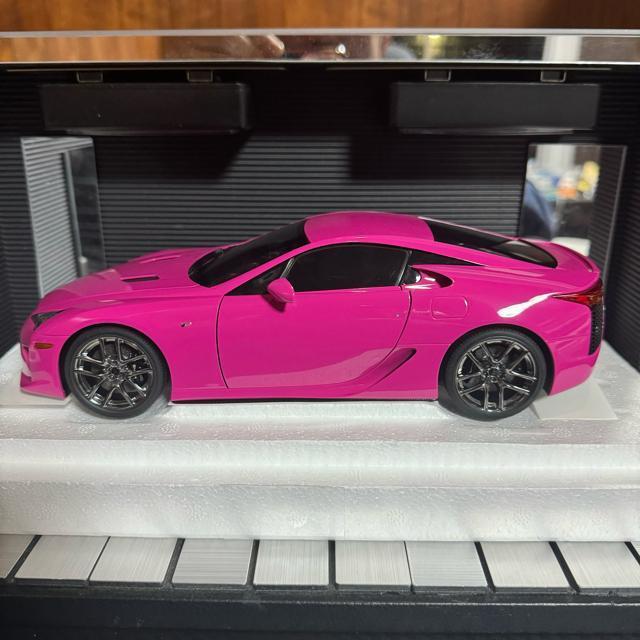 未展示品 オートアート 1/18 レクサス LFA PASSIONATE PINK < ホビー  未展示品 オートアート 1/18 レクサス LFA PASSIONATE PINK < ホビーの