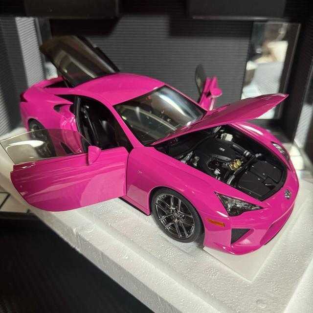 未展示品 オートアート 1/18 レクサス LFA PASSIONATE PINK < ホビー  未展示品 オートアート 1/18 レクサス LFA PASSIONATE PINK < ホビーの