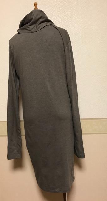 BENETTON オフタートルロングカットソー  グレー  未使用 < 女性ファッション  BENETTON オフタートルロングカットソー  グレー  未使用 < 女性ファッションの