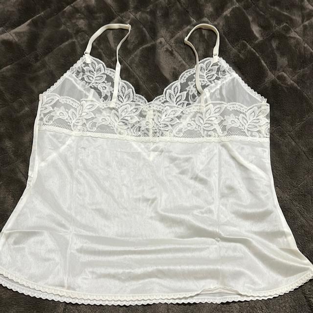 ☆☆☆タンス整理品 衣類 おまとめOK ホームクリーニング済み キャミソール クリーム系 バスト80 ◎ < 女性ファッション  ☆☆☆タンス整理品 衣類 おまとめOK ホームクリーニング済み キャミソール クリーム系 バスト80 ◎ < 女性ファッションの