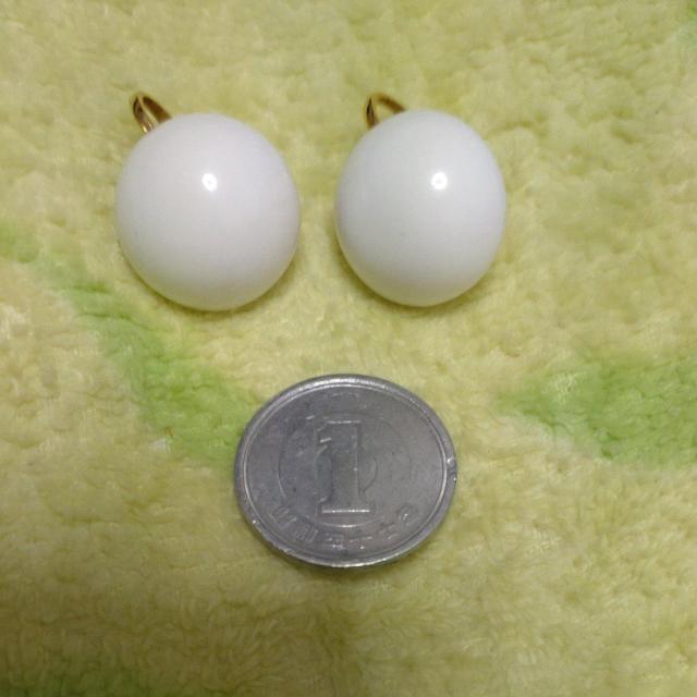 イヤリング(ホワイト) < 女性アクセサリー/時計 イヤリング(ホワイト) < 女性アクセサリー/時計の