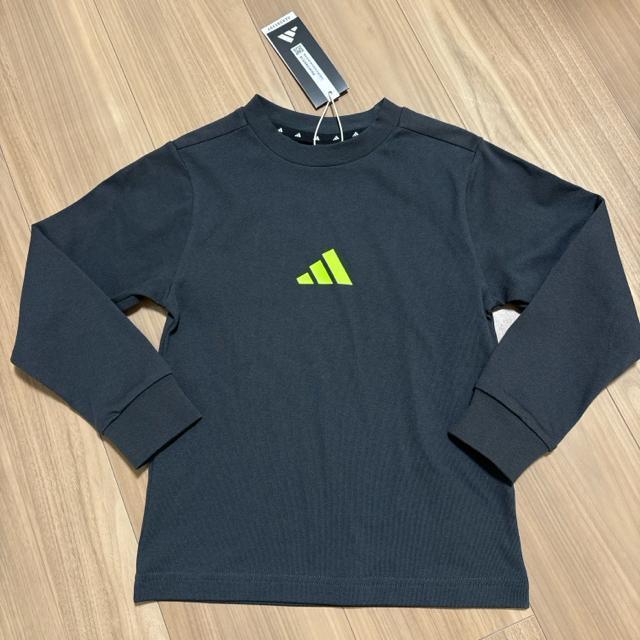 新品未使用120サイズ 長袖ロンT アディダスadidas < キッズ/ベビー 新品未使用120サイズ 長袖ロンT アディダスadidas < キッズ/ベビーの