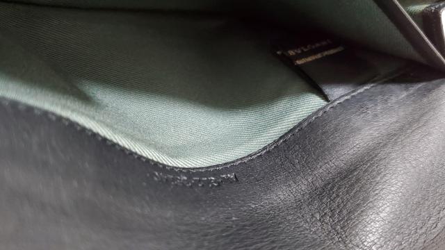 正規 ブルガリBVLGARI レオーニ装飾長財布 黒×金 ロゴ×ライオンアイコン 小銭入れ有 ラグジュアリーロングレザーウォレット < ブランド  正規 ブルガリBVLGARI レオーニ装飾長財布 黒×金 ロゴ×ライオンアイコン 小銭入れ有 ラグジュアリーロングレザーウォレット < ブランドの