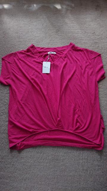 未使用!美品!ショッキングピンクのカットソー < 女性ファッション  未使用!美品!ショッキングピンクのカットソー  < 女性ファッションの