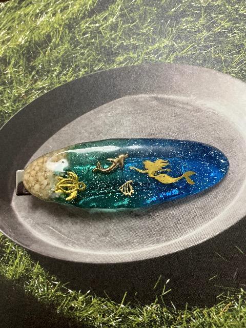 ハンドメイド レジン ヘアクリップ 2点セット < 女性ファッション  ハンドメイド レジン ヘアクリップ 2点セット < 女性ファッションの