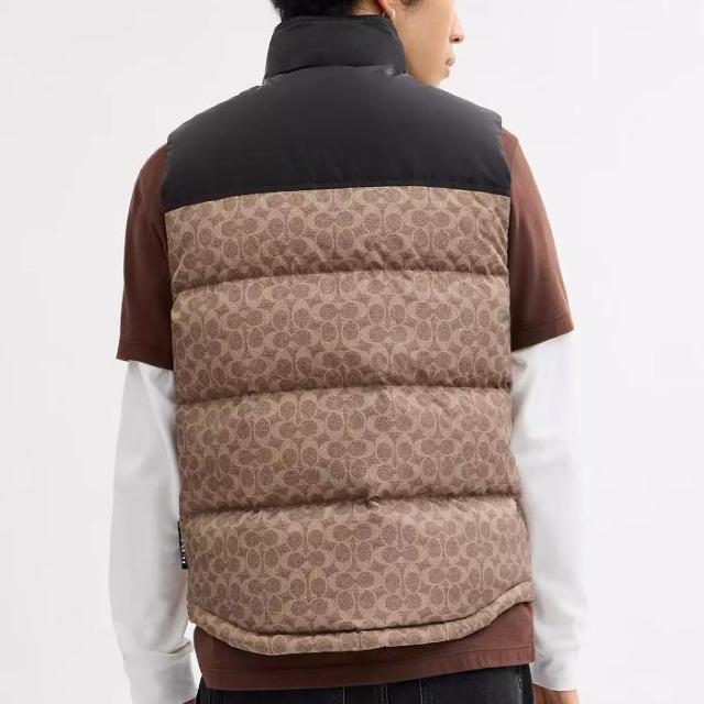 93500円★新品&正規品保証★コーチCOACH★シグネチャー★ダウンベスト★サイズあり < ブランド  93500円★新品&正規品保証★コーチCOACH★シグネチャー★ダウンベスト★サイズあり < ブランドの