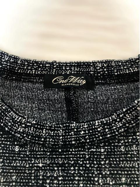 one wayワンウェイ●クロップドTシャツ●黒ブラック●ツイード風 < ブランド  one wayワンウェイ●クロップドTシャツ●黒ブラック●ツイード風 < ブランドの