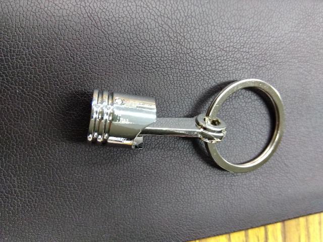 �V�i�A���g�p�i�@�s�X�g���L�[�z���_�[ �� ������/�o�C�N