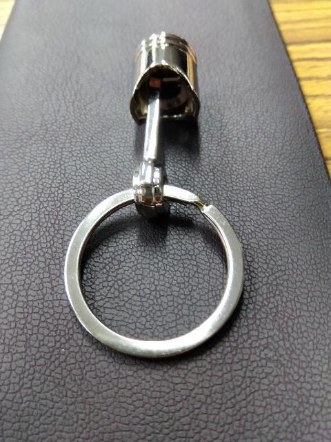 �V�i�A���g�p�i�@�s�X�g���L�[�z���_�[ �� ������/�o�C�N