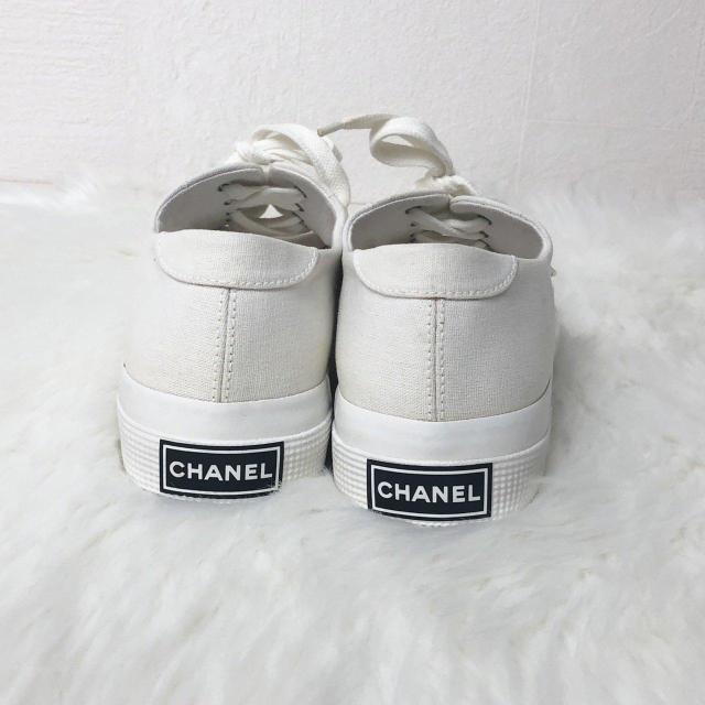 CHANEL シャネル キャンバス スニーカー シューズ ココマーク 38 < ブランド CHANEL シャネル キャンバス スニーカー シューズ ココマーク 38 < ブランドの