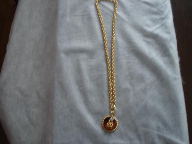 ���\�j�A���L�G���@�r�q�@�g�b�v�����O���郍���O�l�b�N���X���N���[�[�b�g�������i�I �� �u�����h�� 