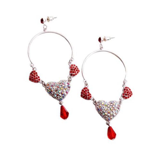 新品 claire's アンティーク調ゆらゆらストーンハートピアス < ブランド 新品 claire's アンティーク調ゆらゆらストーンハートピアス < ブランドの