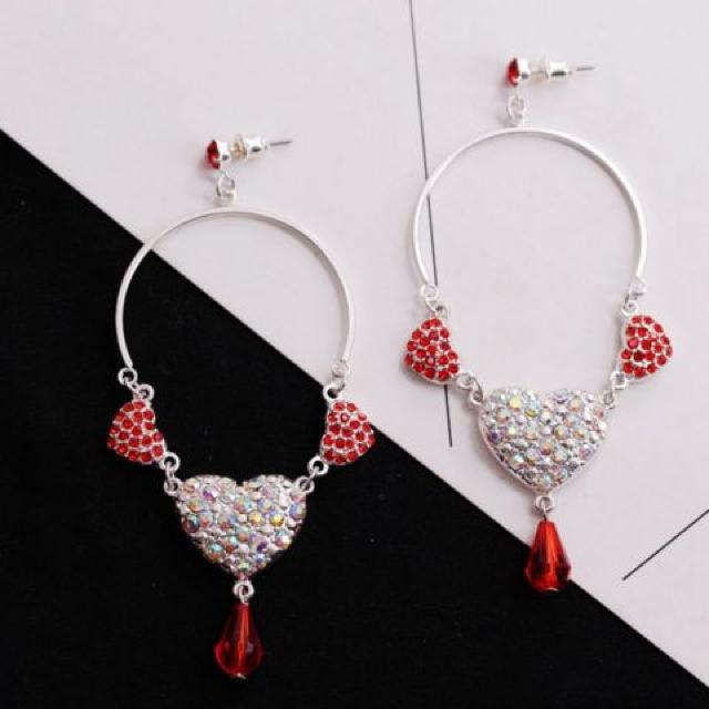 新品 claire's アンティーク調ゆらゆらストーンハートピアス < ブランド 新品 claire's アンティーク調ゆらゆらストーンハートピアス < ブランドの