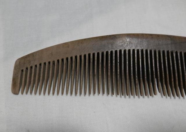 ■■即決■■厚みあるつげの櫛、細長い作り、セミアンティーク! < 女性ファッション  ■■即決■■厚みあるつげの櫛、細長い作り、セミアンティーク! < 女性ファッションの