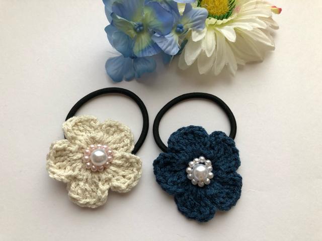 ハンドメイド ヘアゴム お花ふたつ♪♪ ガーリー コットン < 女性ファッション  ハンドメイド ヘアゴム お花ふたつ♪♪ ガーリー コットン  < 女性ファッションの