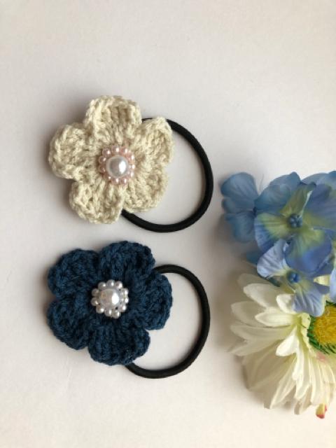 ハンドメイド ヘアゴム お花ふたつ♪♪ ガーリー コットン < 女性ファッション  ハンドメイド ヘアゴム お花ふたつ♪♪ ガーリー コットン < 女性ファッションの