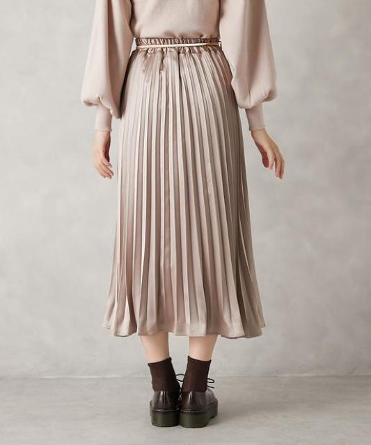 上品な光沢プリーツスカート●定価4,950円●オリーブデオリーブ●ピンクベージュ ピンクゴールド●F ウエストゴム●ロングスカート < ブランド  上品な光沢プリーツスカート●定価4,950円●オリーブデオリーブ●ピンクベージュ ピンクゴールド●F ウエストゴム●ロングスカート < ブランドの