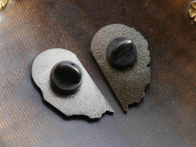 新品 映画 レオン モチーフ ピンブローチ ピンバッジ ピンズ < 女性アクセサリー/時計 新品 映画 レオン モチーフ ピンブローチ ピンバッジ ピンズ < 女性アクセサリー/時計の