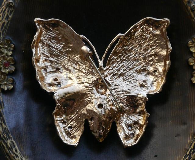 新品アンティーク調ストーン 蝶ブローチ メルヘン ファンタジー ロマンティック < 女性アクセサリー/時計 新品アンティーク調ストーン 蝶ブローチ メルヘン ファンタジー ロマンティック < 女性アクセサリー/時計の