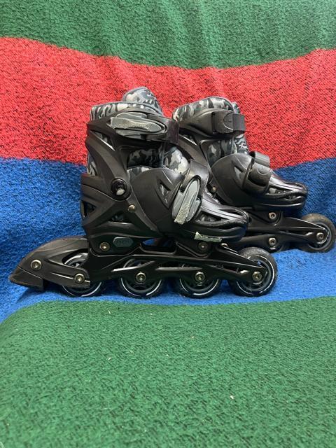 キッズ用 インラインスケート Sサイズ(18.5〜20cm)ブラック×ピンク < 男性ファッション キッズ用 インラインスケート Sサイズ(18.5〜20cm)ブラック×ピンク < 男性ファッションの