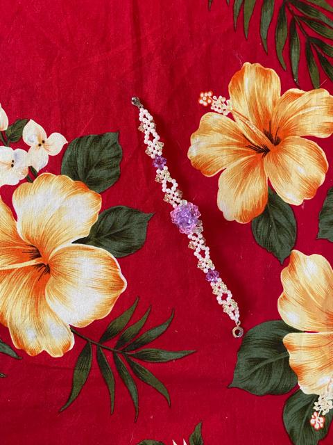 新品未使用☆紫バラ☆ビーズブレスレット☆ < 女性アクセサリー/時計 新品未使用☆紫バラ☆ビーズブレスレット☆ < 女性アクセサリー/時計の