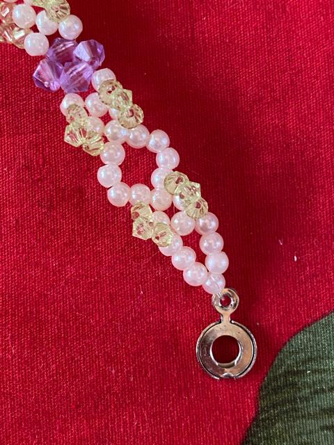 新品未使用☆紫バラ☆ビーズブレスレット☆ < 女性アクセサリー/時計 新品未使用☆紫バラ☆ビーズブレスレット☆ < 女性アクセサリー/時計の