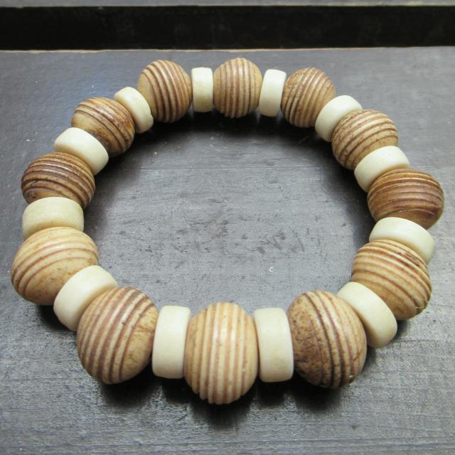 �o�b�t�@���[�{�[���r�[�Y�u���X���b�g*1  �� �j���A�N�Z�T���[/���v�� 