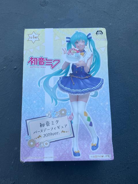 初音ミクバースデーフィギュア < アニメ/コミック/キャラクター  初音ミクバースデーフィギュア < アニメ/コミック/キャラクターの