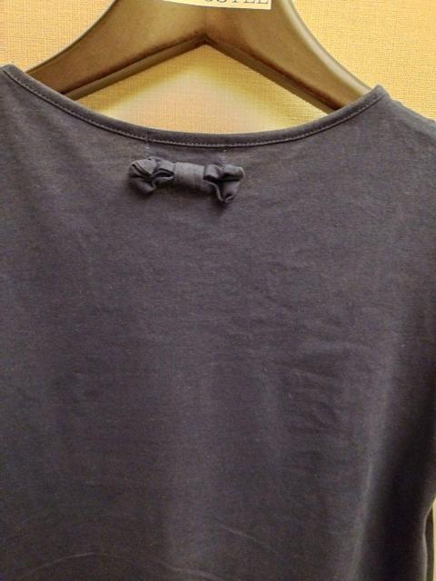 gu 紺 ネイビー リボンパンプス柄 パフスリーブ Tシャツ レディース XS < キッズ/ベビー  gu 紺 ネイビー リボンパンプス柄 パフスリーブ Tシャツ レディース XS < キッズ/ベビーの
