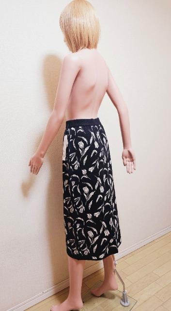 新品タグ付☆TE chichi☆綺麗な前釦ジャガードニットのロングスカートB429☆3点で即落 < 女性ファッション  新品タグ付☆TE chichi☆綺麗な前釦ジャガードニットのロングスカートB429☆3点で即落 < 女性ファッションの