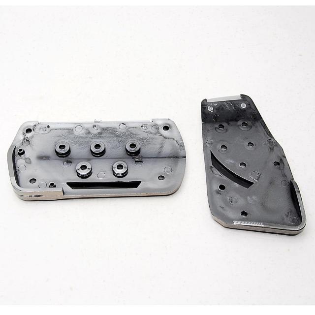 フォーミュラスペック ノンスリップ スポーツ ペダルカバー グレー AT用 汎用 ペダルパッド オートマ 軽量 ドレスアップ 灰 < 自動車/バイク フォーミュラスペック ノンスリップ スポーツ ペダルカバー グレー AT用 汎用 ペダルパッド オートマ 軽量 ドレスアップ 灰 < 自動車/バイク