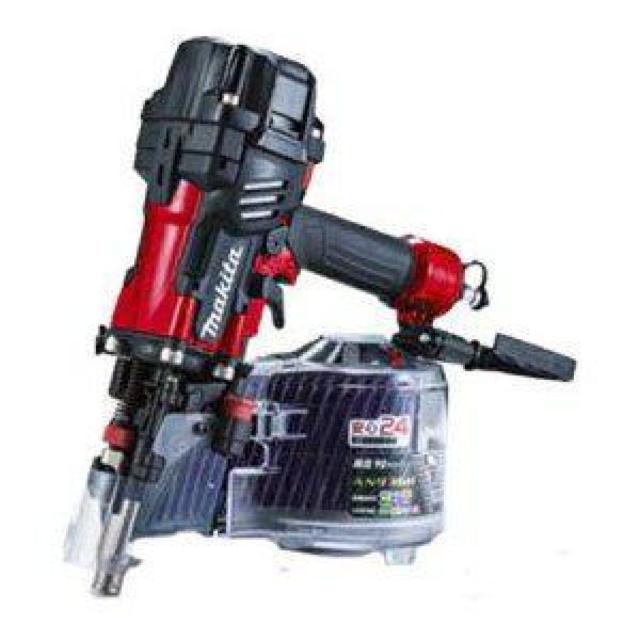 マキタ 90mm高圧釘打機 AN936H 赤 < ペット/手芸/園芸  マキタ 90mm高圧釘打機 AN936H 赤  < ペット/手芸/園芸の
