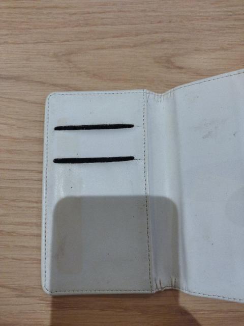 カメラ ネコ柄 手帳型 Androidスマホケース 粘着シートタイプ 中古 < 家電/AV  カメラ ネコ柄 手帳型 Androidスマホケース 粘着シートタイプ 中古 < 家電/AVの