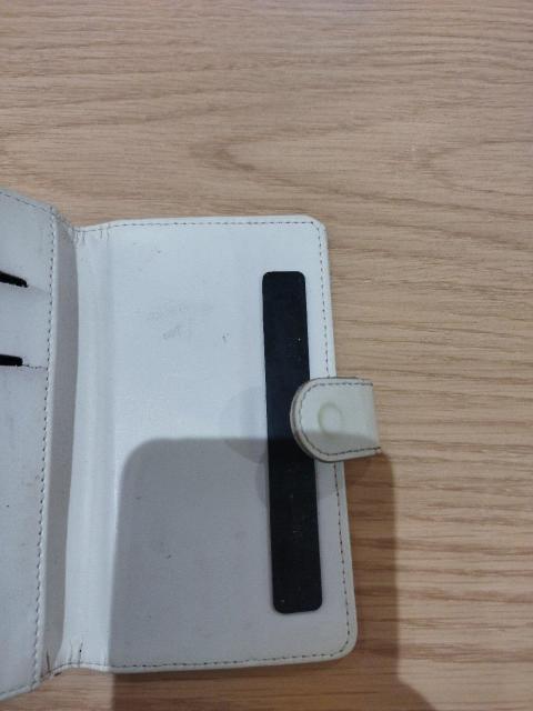 カメラ ネコ柄 手帳型 Androidスマホケース 粘着シートタイプ 中古 < 家電/AV  カメラ ネコ柄 手帳型 Androidスマホケース 粘着シートタイプ 中古 < 家電/AVの