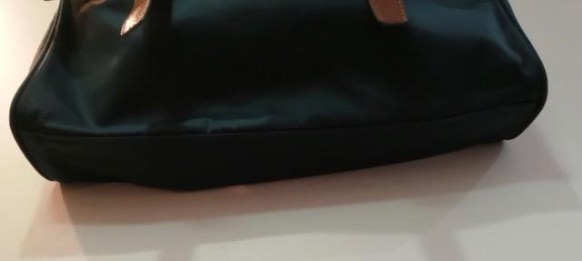 美品高級MONTBLANC ビジネスバッグモンブラン ネイビー本革斜め掛け大活躍内装も外装も充実多収納コーチバッグお好きな方も < 男性ファッション  美品高級MONTBLANC ビジネスバッグモンブラン ネイビー本革斜め掛け大活躍内装も外装も充実多収納コーチバッグお好きな方も < 男性ファッションの