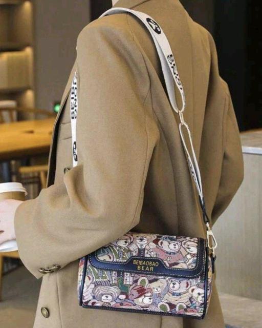 新品★くまさん★斜め掛けショルダーバック < 女性ファッション 新品★くまさん★斜め掛けショルダーバック < 女性ファッションの