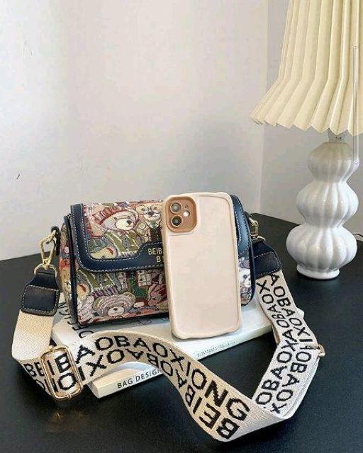 新品★くまさん★斜め掛けショルダーバック < 女性ファッション 新品★くまさん★斜め掛けショルダーバック < 女性ファッションの