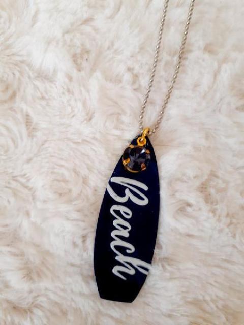 新品■Beach テキスト サーフボード ネックレス&大きめフープピアス シルバーカラー セット < 女性アクセサリー/時計  新品■Beach テキスト サーフボード ネックレス&大きめフープピアス シルバーカラー セット < 女性アクセサリー/時計の