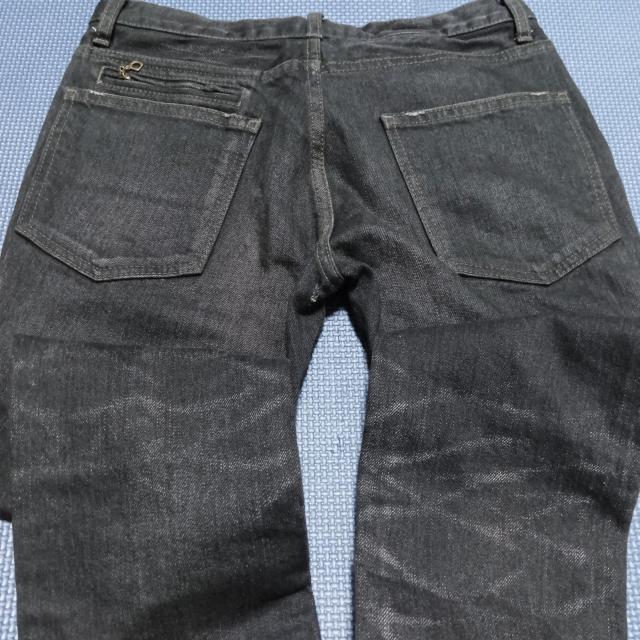 LOUNGE LIZARD ユーズド加工 裾ファスナー デニムパンツ サイズ1 黒 ブラック ラウンジリザード ジーンズ ジーパン < ブランド  LOUNGE LIZARD ユーズド加工 裾ファスナー デニムパンツ サイズ1 黒 ブラック ラウンジリザード ジーンズ ジーパン < ブランドの