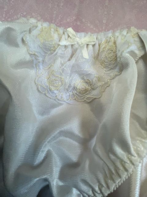 5Lサイズ!3枚セット!光沢ツルツル素材!シフォン使い!あり!高貴品格!色とりどり!エレガント!ショーツ!No.ドッド < 女性ファッション  5Lサイズ!3枚セット!光沢ツルツル素材!シフォン使い!あり!高貴品格!色とりどり!エレガント!ショーツ!No.ドッド < 女性ファッションの