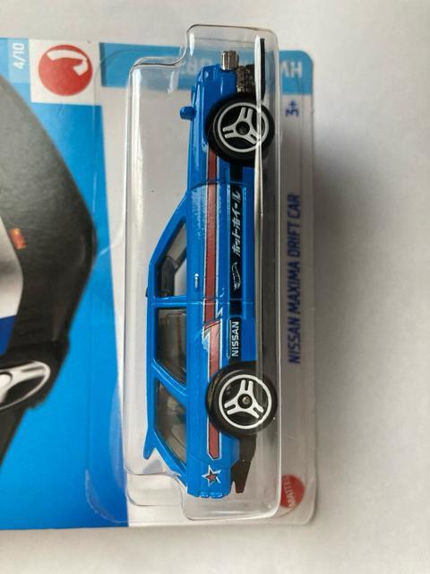 zbgEB[EY}LV}@htgJ[@(oi)  zr[ 