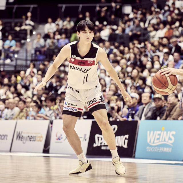 #11 ��� �p��I�蒅�p�E���M�T�C�����胆�j�t�H�[���iAWAY�j �㉺�Z�b�g�@CS���b�y���d�l 