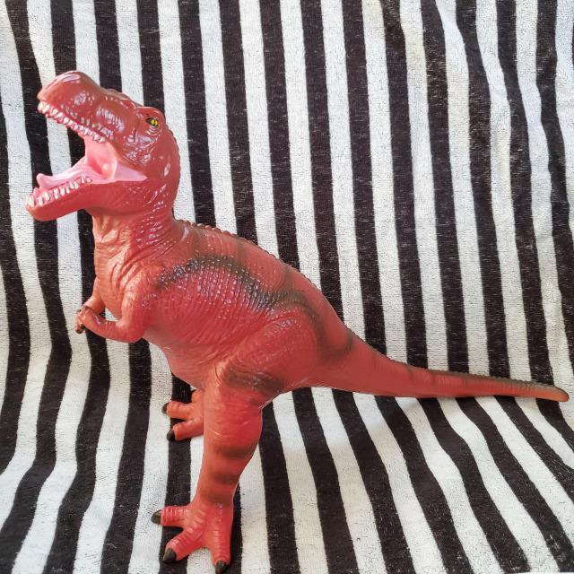 新品*ティラノサウルス*大きなソフビ*フィギュア*フェバリット*BIGサイズ*恐竜 < ホビー  新品*ティラノサウルス*大きなソフビ*フィギュア*フェバリット*BIGサイズ*恐竜  < ホビーの