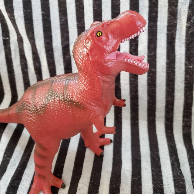 新品*ティラノサウルス*大きなソフビ*フィギュア*フェバリット*BIGサイズ*恐竜 < ホビー  新品*ティラノサウルス*大きなソフビ*フィギュア*フェバリット*BIGサイズ*恐竜 < ホビーの